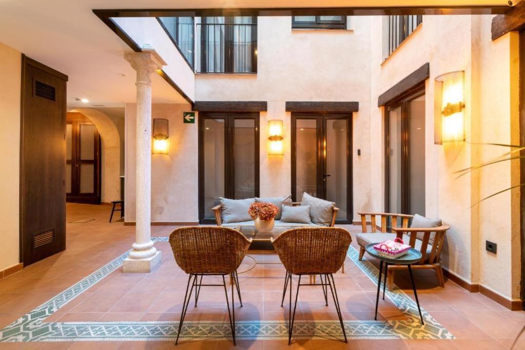 Suites San Pablo Séville Extérieur photo